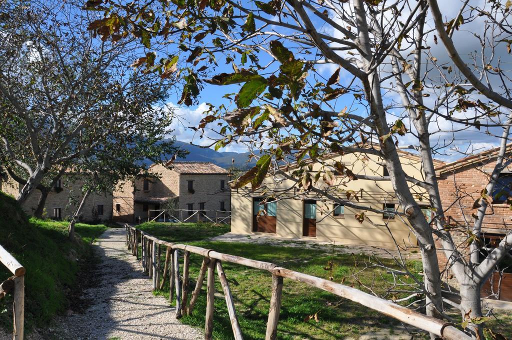 Agriturismo Spa Serpanera Sarnano Exterior foto
